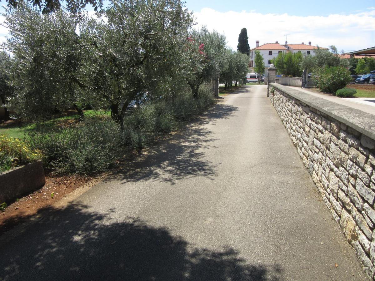 Appartamento Haus Roko Rovigno Esterno foto